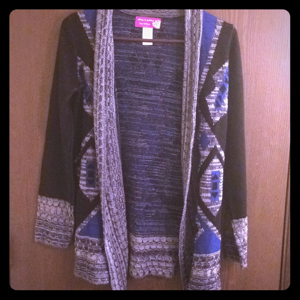 Lightweight comfy sweater